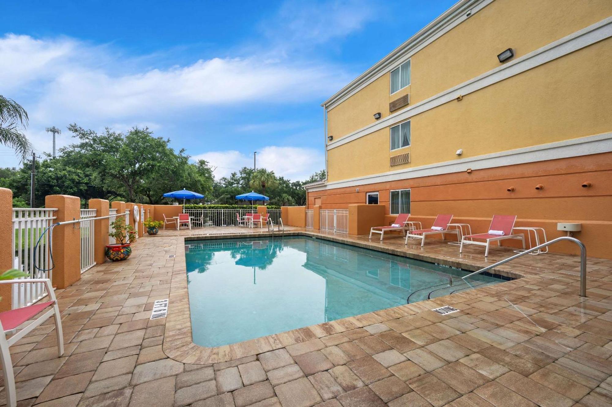 Comfort Inn Fort Myers Northeast Ngoại thất bức ảnh
