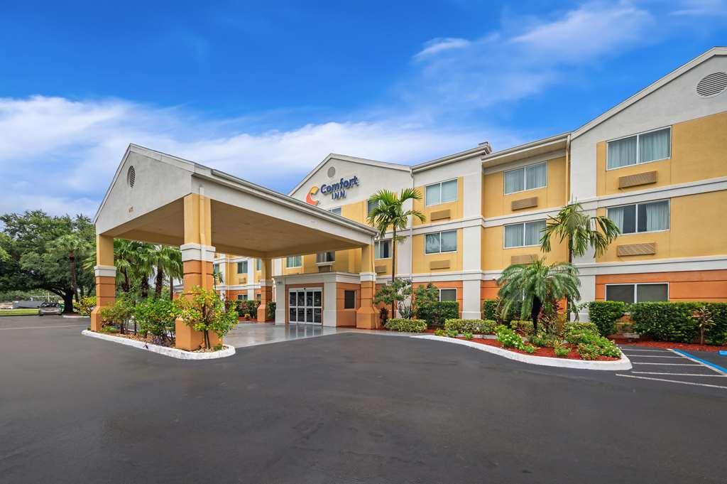 Comfort Inn Fort Myers Northeast Ngoại thất bức ảnh